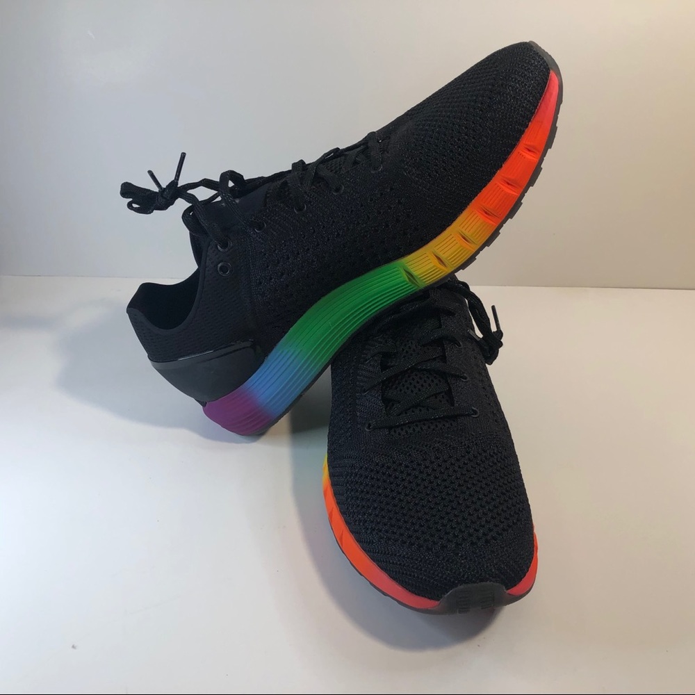 NWOT Men’s Under Armour Rainbow Running shoes